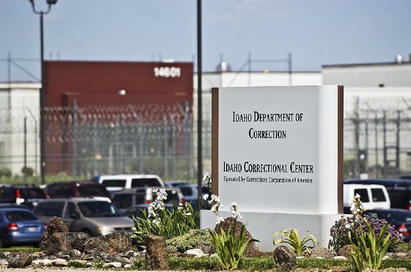 Justice Dept. to end use of privately run prisons