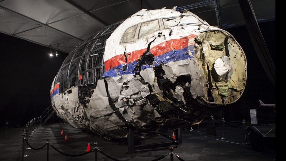 MH17 shot down by missile from Russian Federation , investigators say