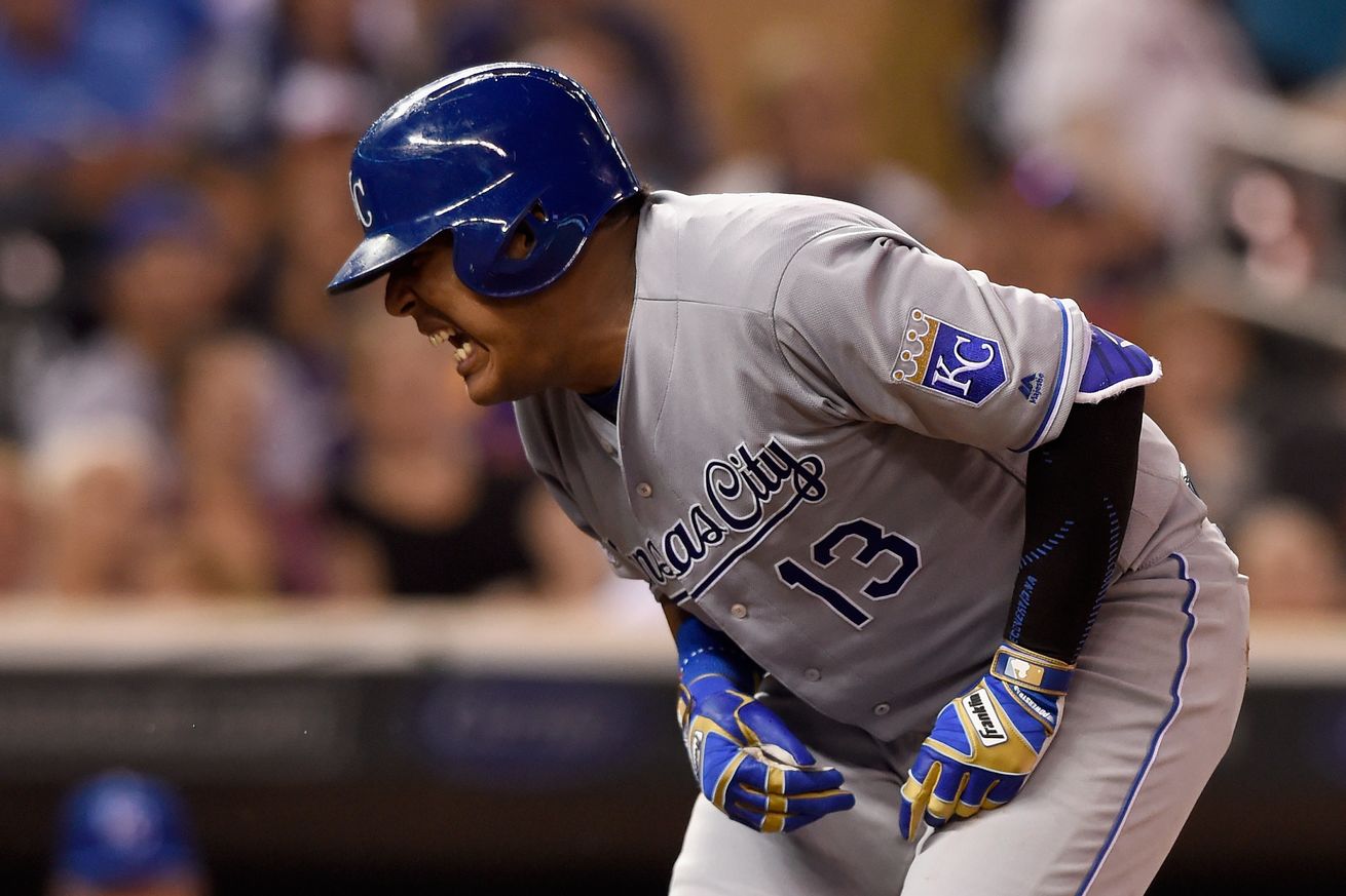 Morales homers twice, Royals score 7 in 9th to beat Twins